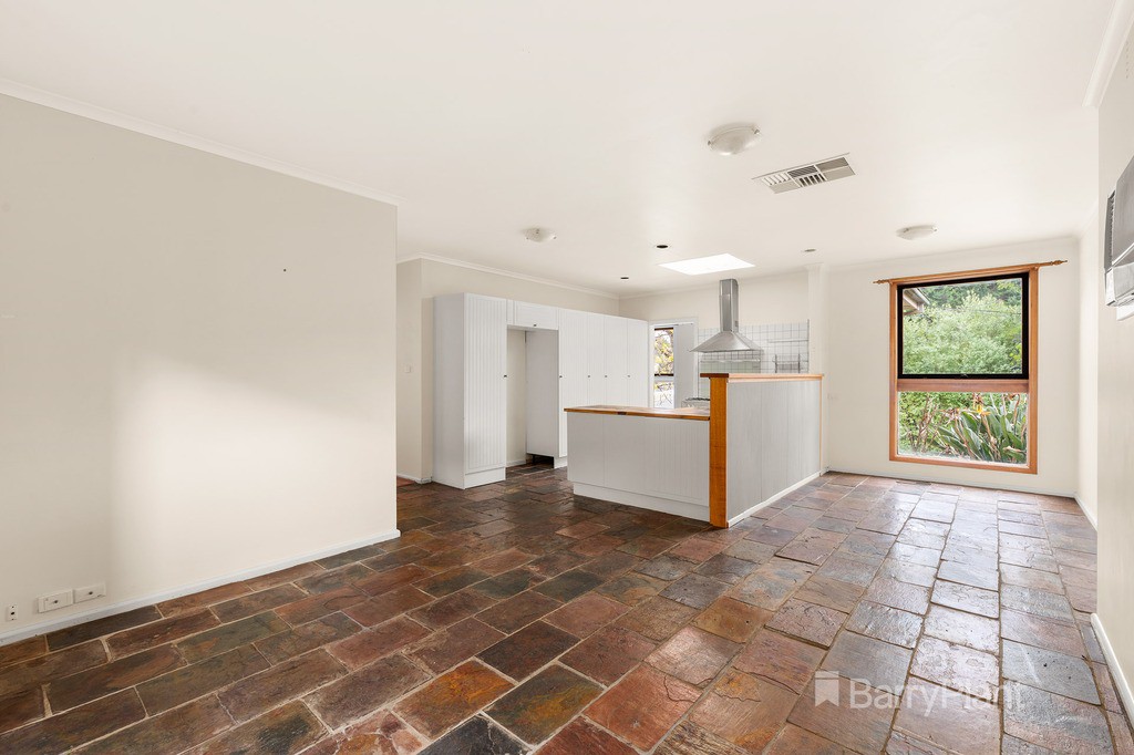 32 Saxonwood Drive, Doncaster East, VIC 3109, Doncaster East - Thumbnail 3