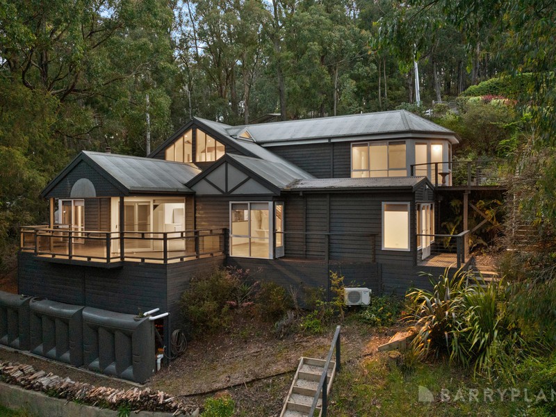 32 Seaview Road, Cockatoo, VIC 3781 - Image - 02/10/2026