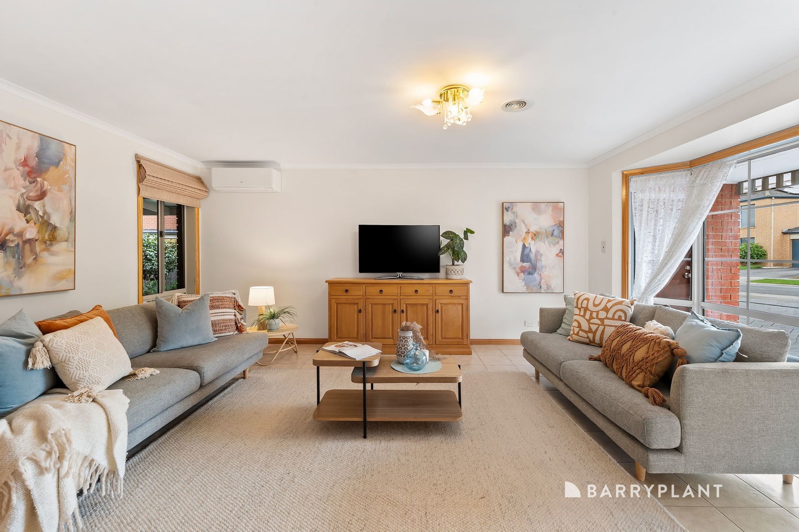32 Seminary Crescent, Scoresby, VIC 3179 - Thumbnail 2 - 06/05/2026