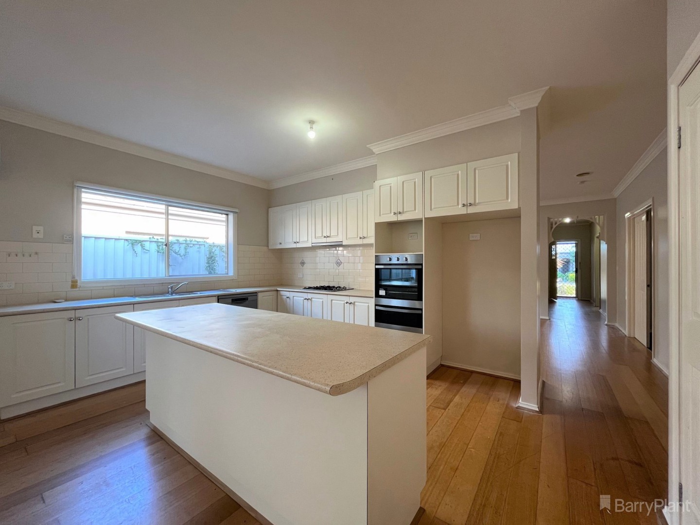 32 St Leonard Way, Pakenham, VIC 3810, Pakenham - Thumbnail 2