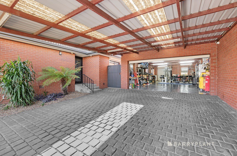 32 Strickland Avenue, Mill Park, VIC 3082 - Thumbnail 2 - 02/04/2025