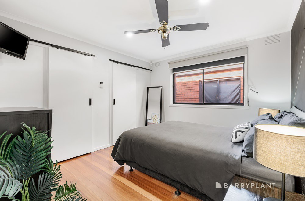 32 Strickland Avenue, Mill Park, VIC 3082, Mill Park - Thumbnail 3