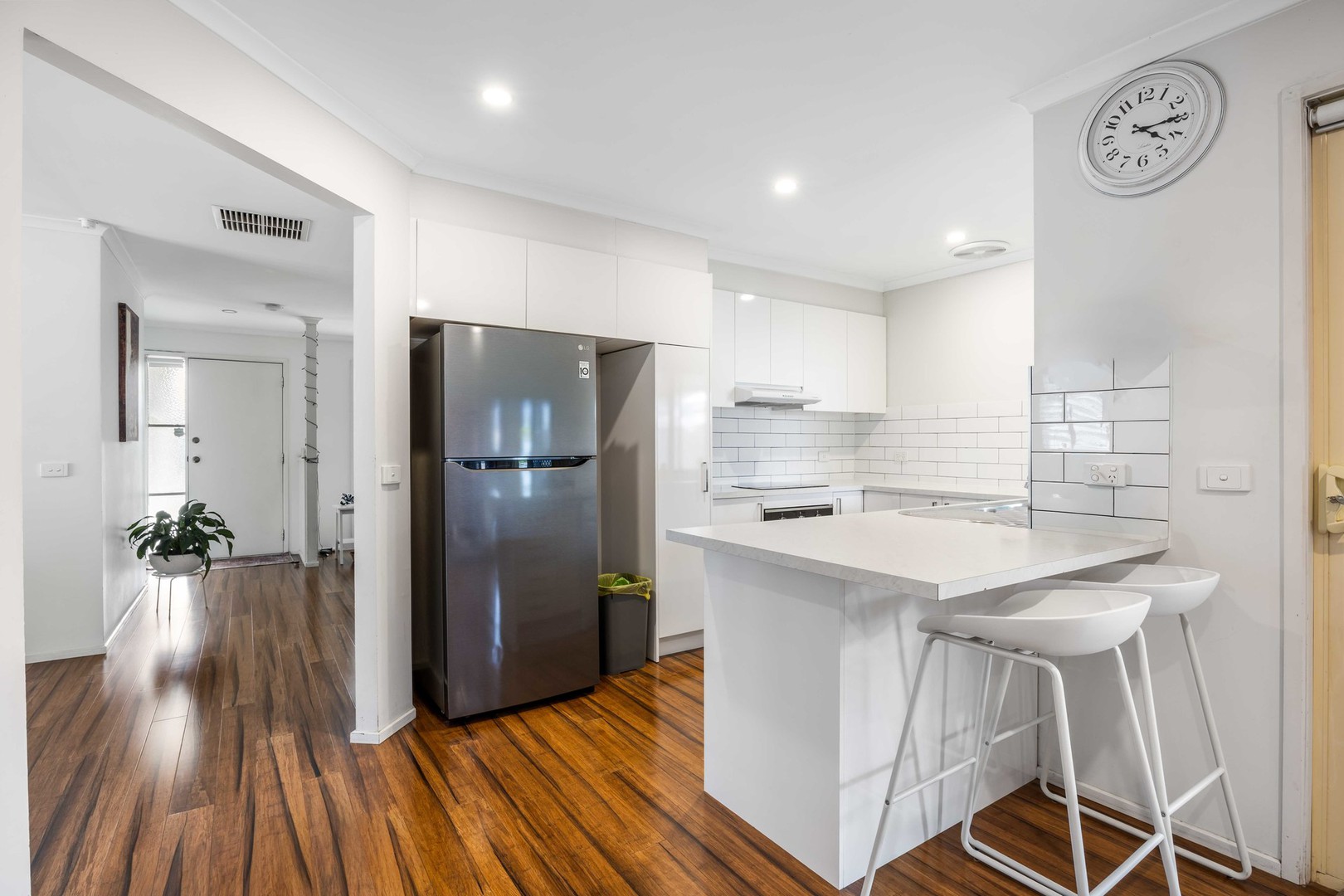 32 The Parkway, Caroline Springs, VIC 3023, Caroline Springs - Thumbnail 3