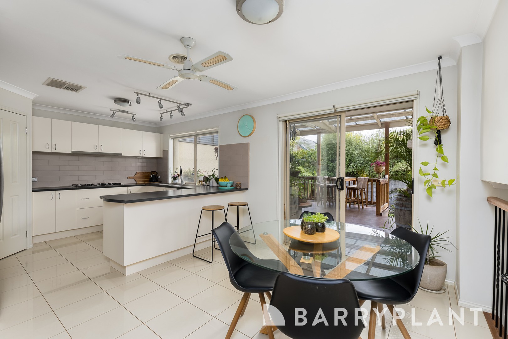 32 Tournament Drive, Sanctuary Lakes, VIC 3030, Point Cook - Thumbnail 4
