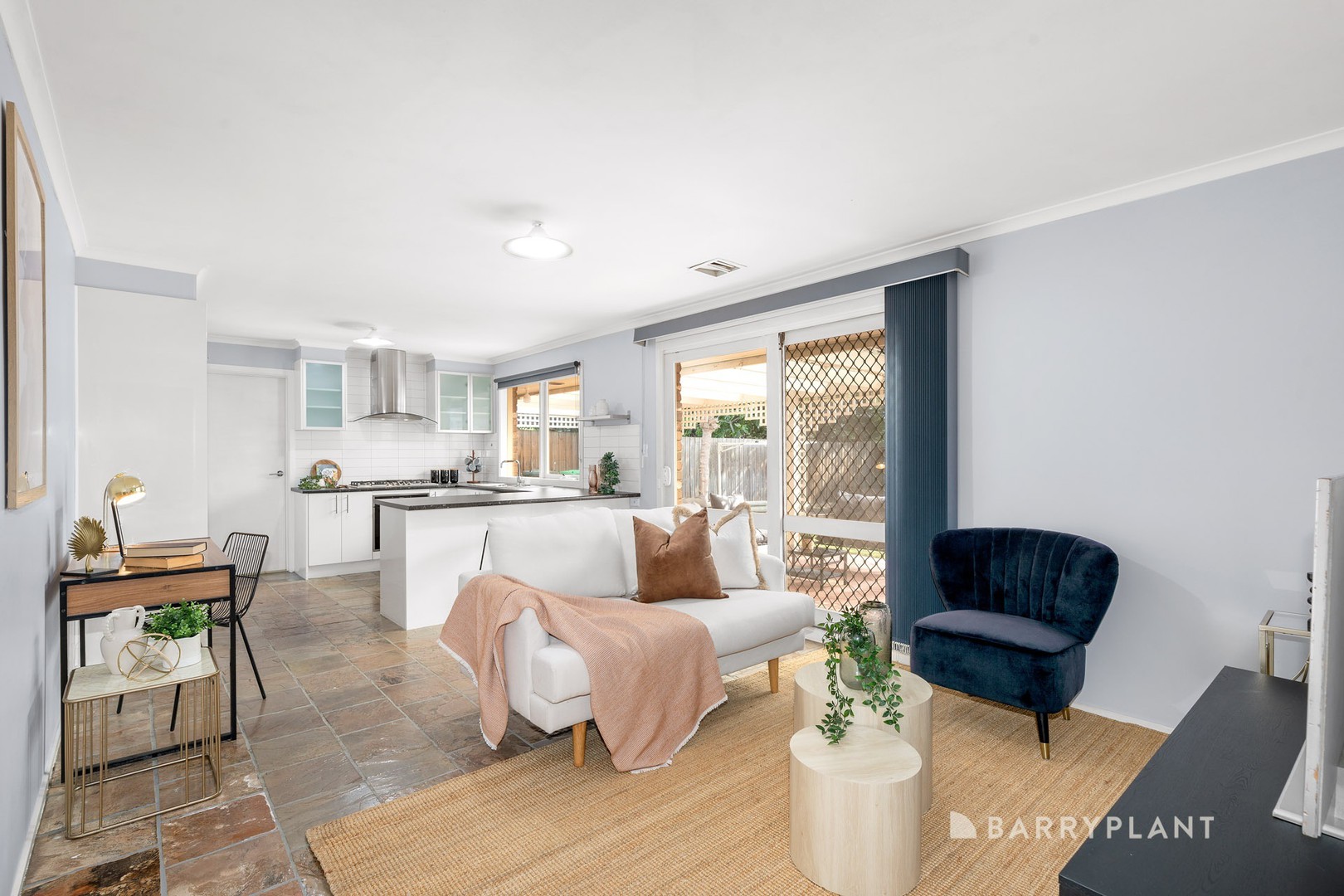32 Veronica Crescent, Mill Park, VIC 3082, Mill Park - Thumbnail 5
