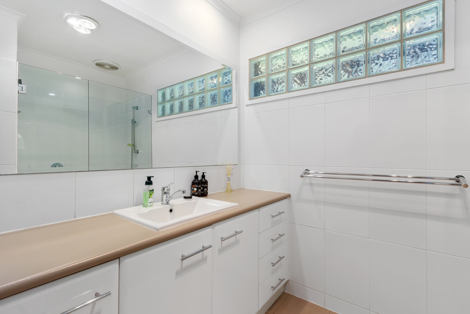 32 Victoria Road, Bayswater, VIC 3153, Bayswater - Thumbnail 5