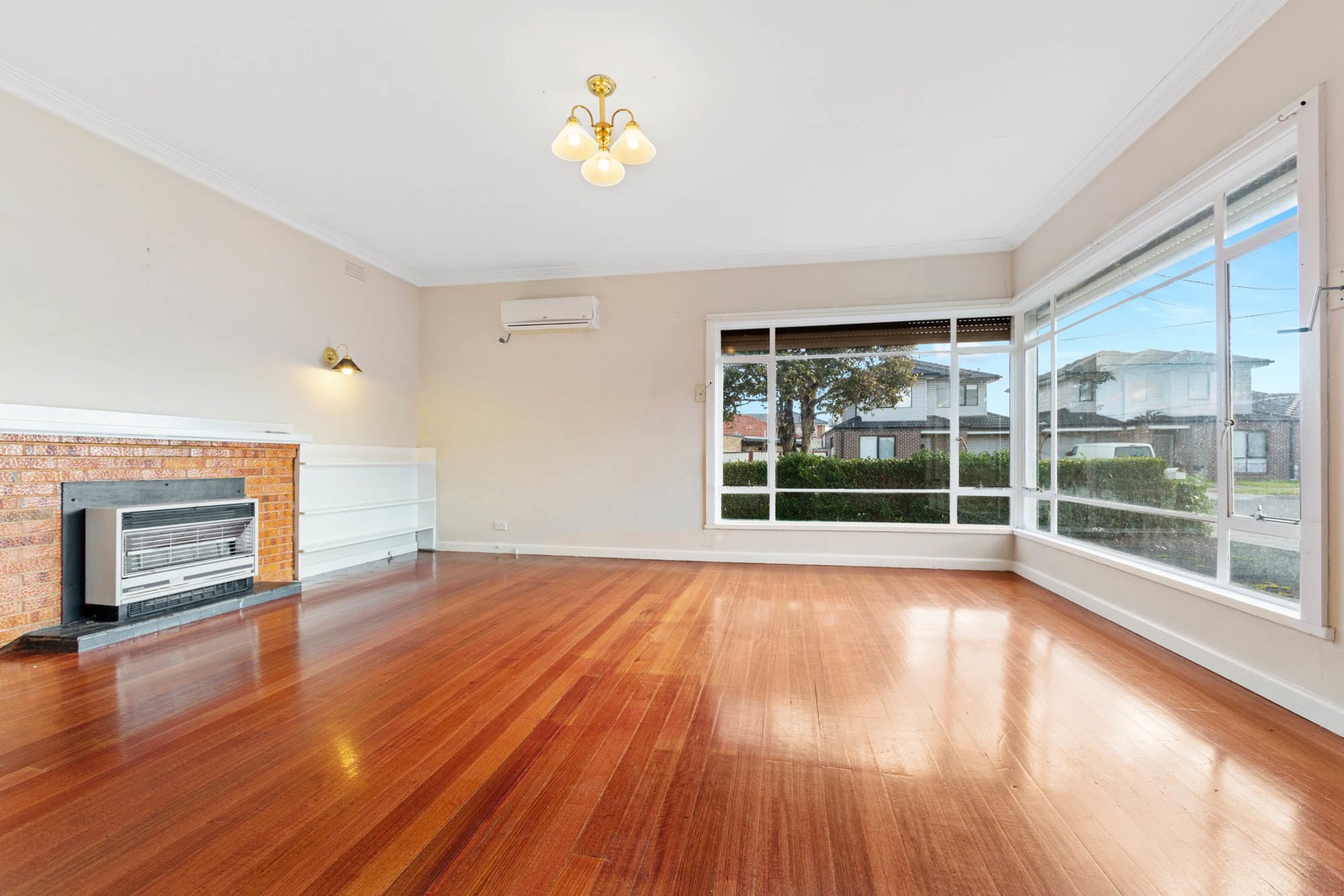 32 View Street, St Albans, VIC 3021, St Albans - Thumbnail 2