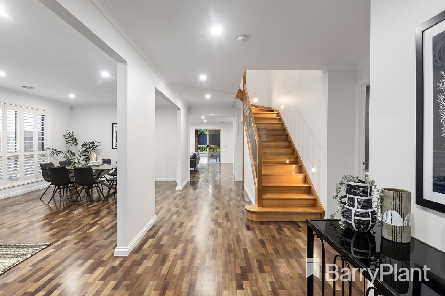 32 Viewgrand Way, Greensborough, VIC 3088, Greensborough - Thumbnail 7