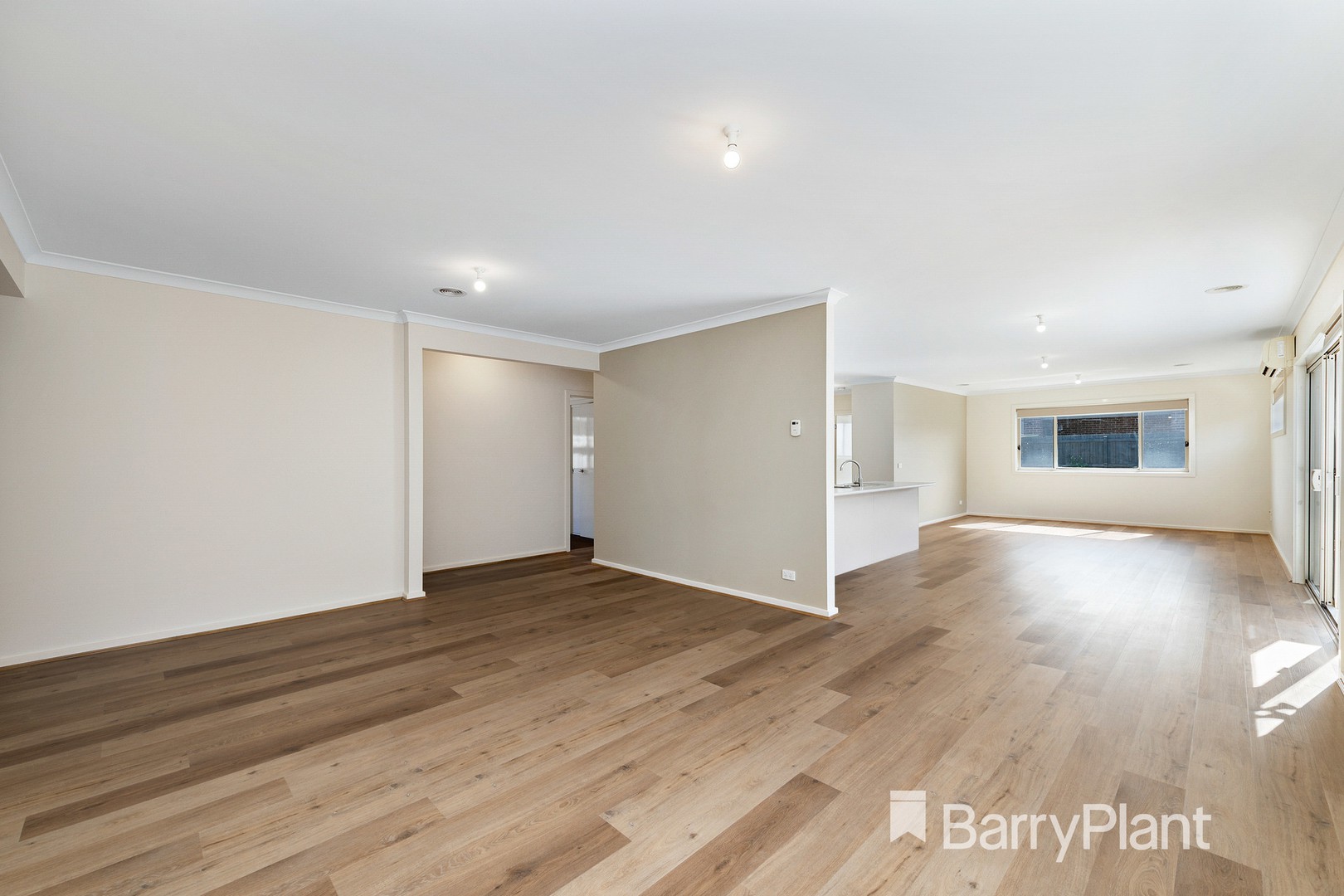 32 Wakefields Drive, Brookfield, VIC 3338, Brookfield - Thumbnail 4