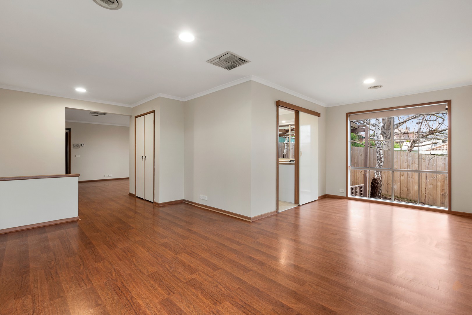32 Warbler WalkSouth Morang, VIC 3752  - Leased, South Morang - Thumbnail 4