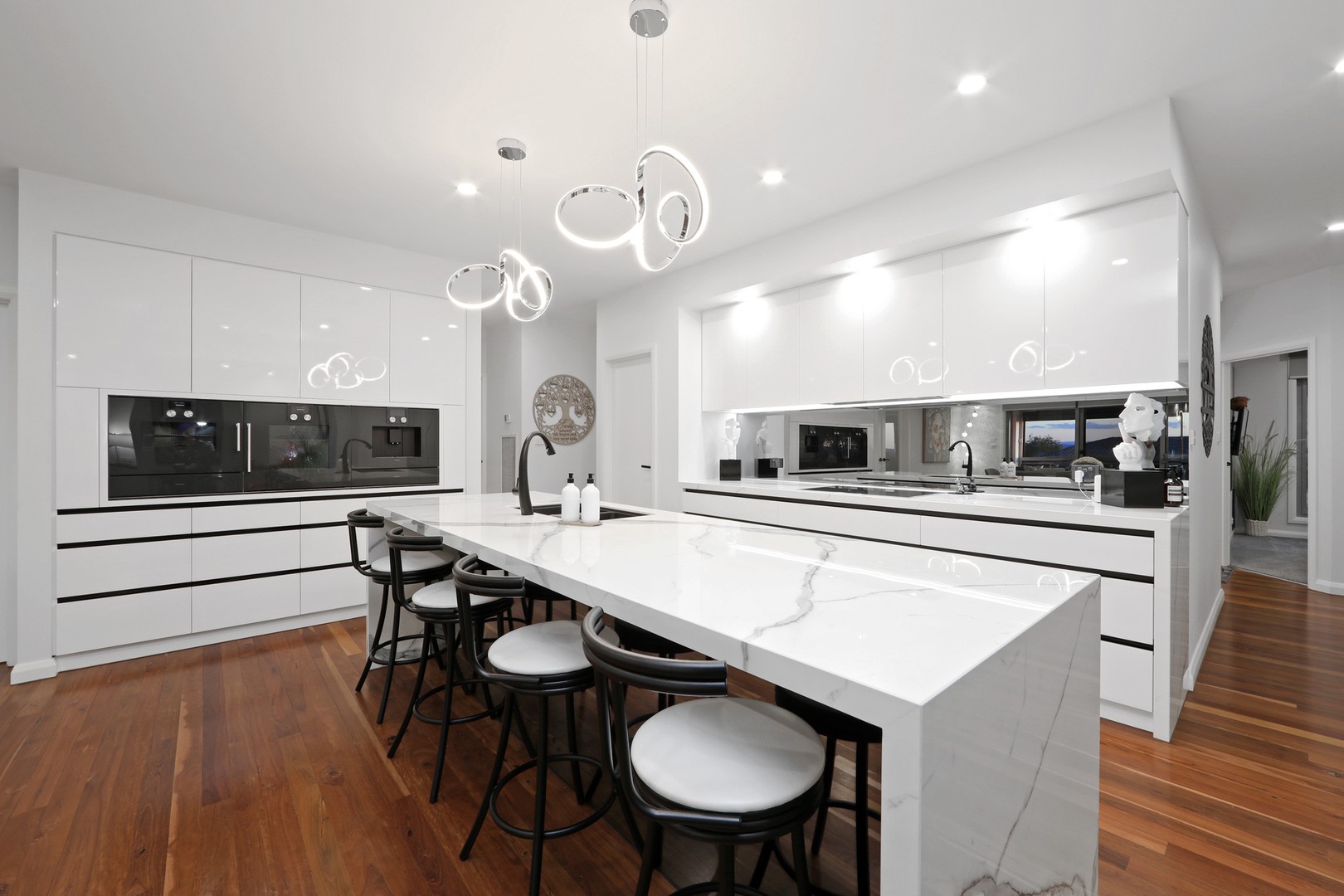 32 Wellington Road, Lysterfield, VIC 3156, Lysterfield - Thumbnail 2
