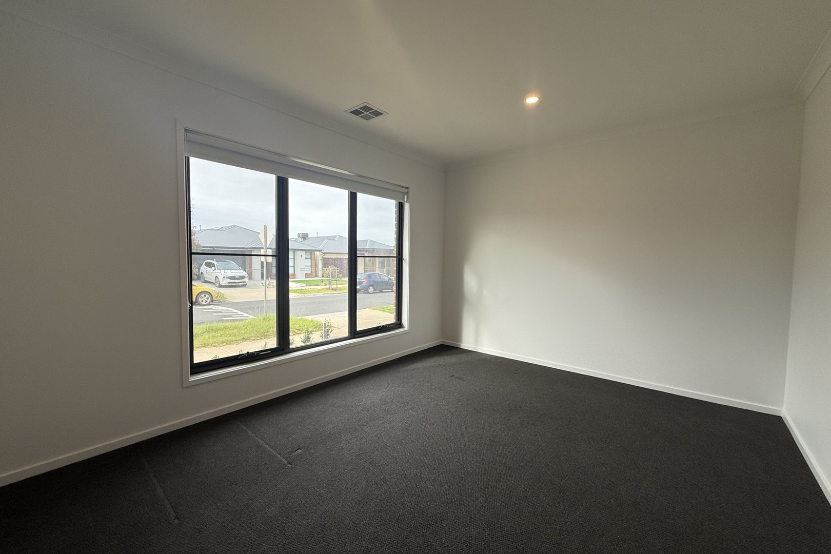 32 Wensleydale Drive, Rockbank, VIC 3335 - Thumbnail 1 - 15/07/2026