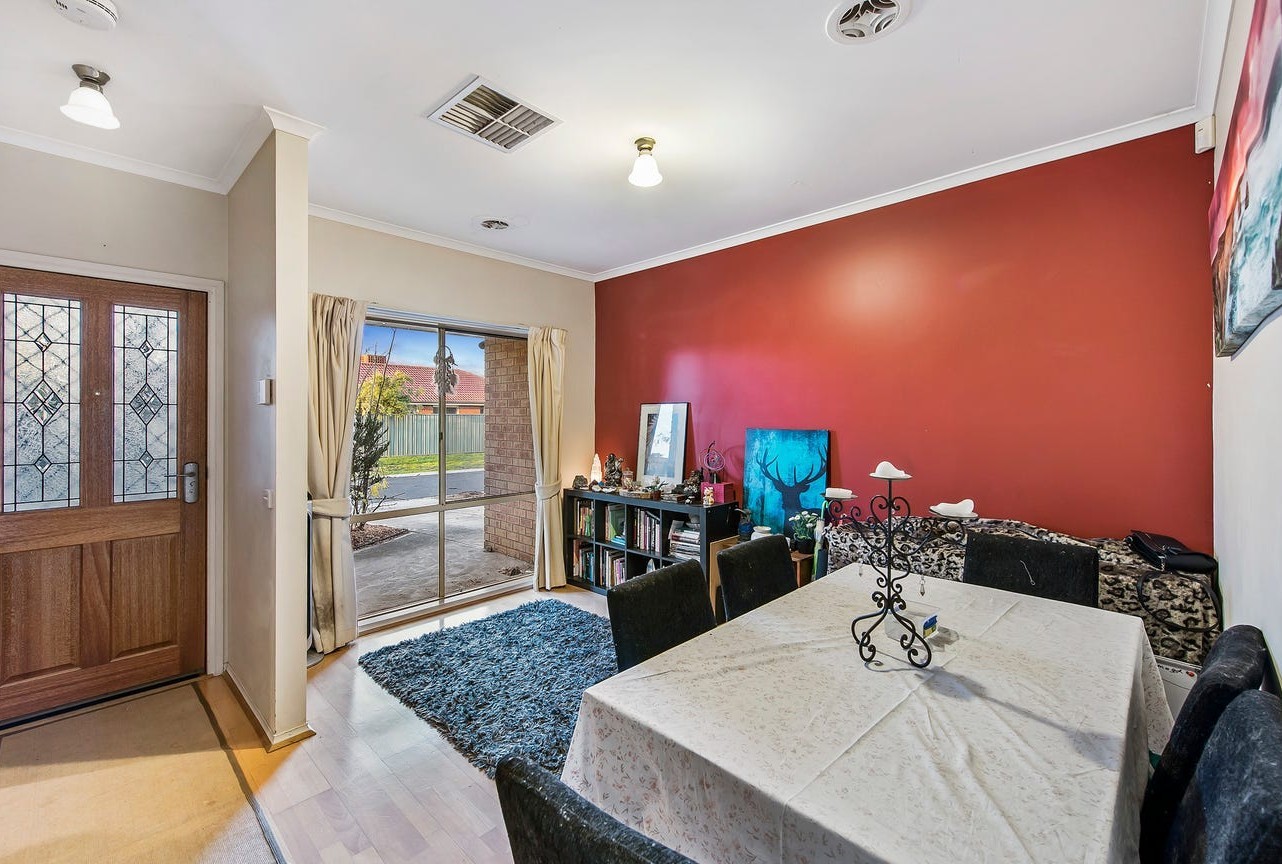 32 William Circuit, Caroline Springs, VIC 3023, Caroline Springs - Thumbnail 2
