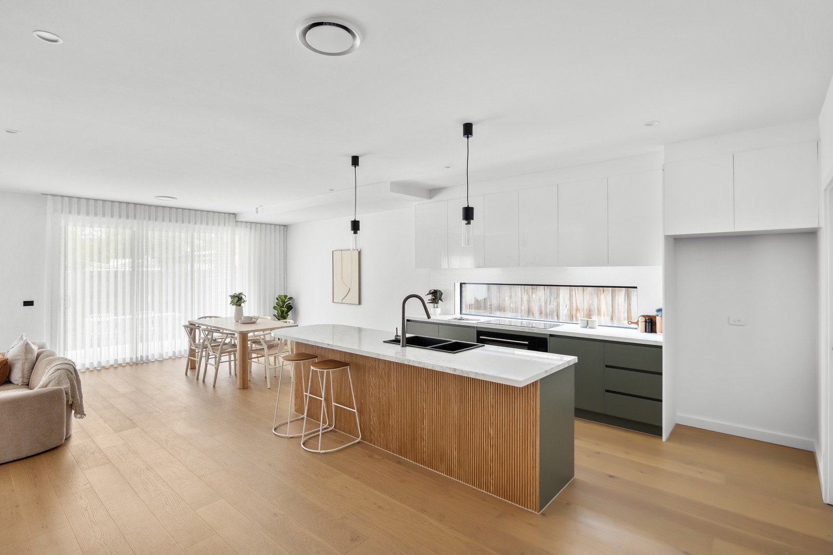 320 Mickleham Rd, Westmeadows, VIC 3049 - Thumbnail 2 - 03/09/2026