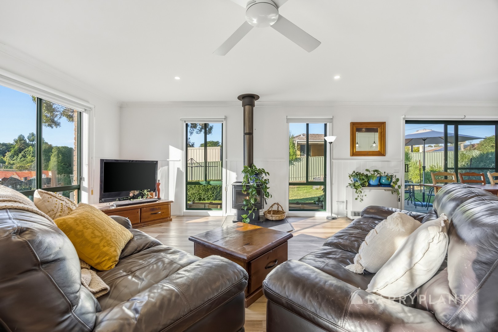 321 Humffray Street North, Brown Hill, VIC 3350 - Thumbnail 2 - 08/05/2026