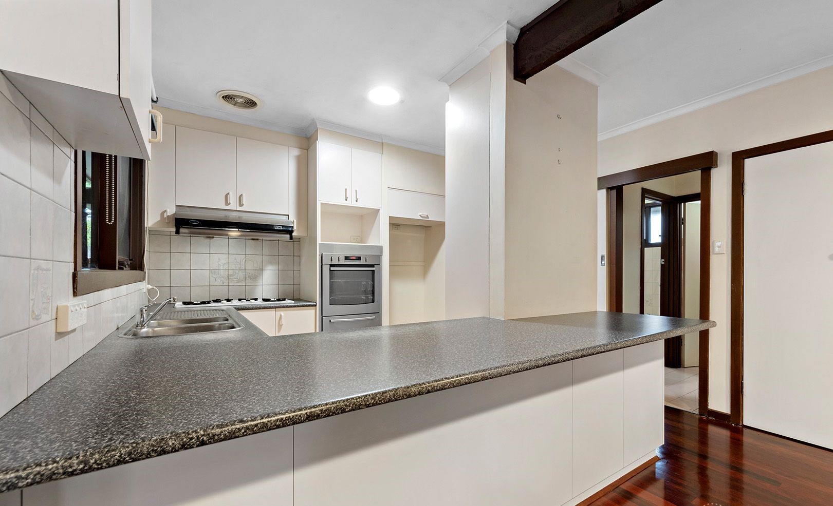326 Blackburn Road, Doncaster East, VIC 3109, Doncaster East - Thumbnail 3