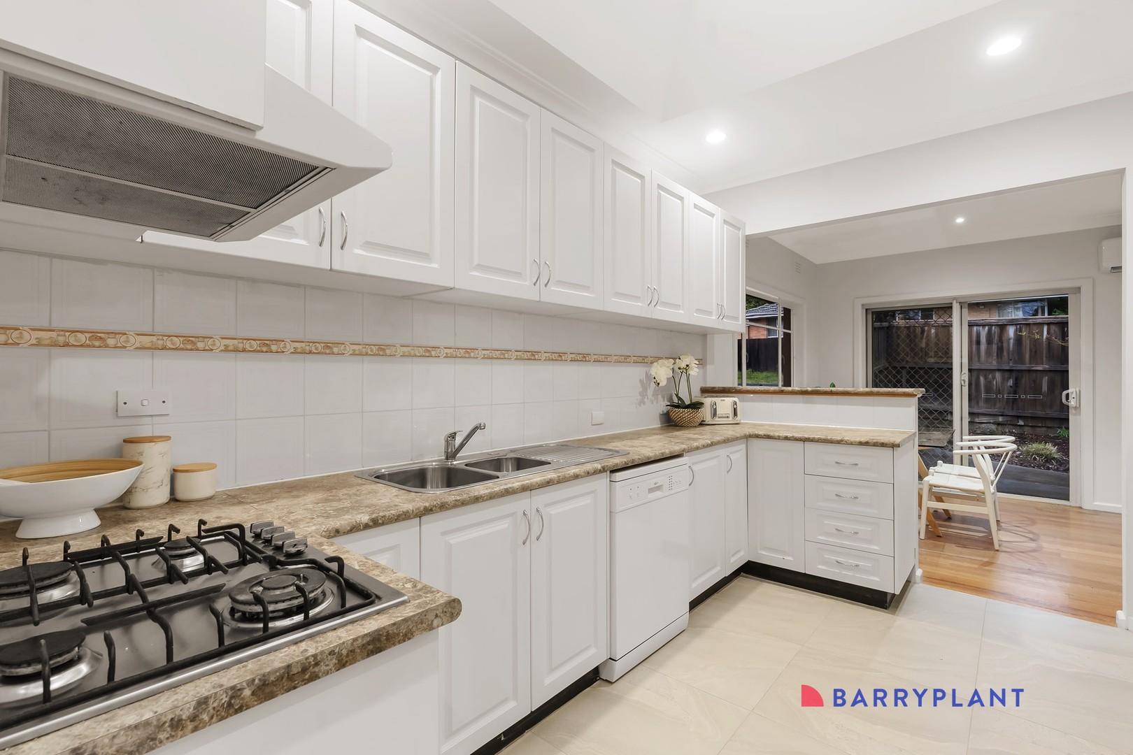 327 Wantirna Road, Wantirna, VIC 3152, Wantirna - Thumbnail 2