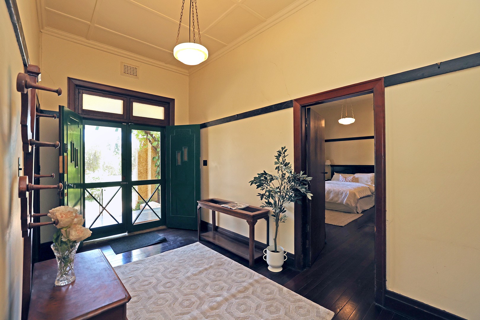 328-332 Eleventh Street, Mildura, VIC 3500 - Thumbnail 2 - 03/04/2024