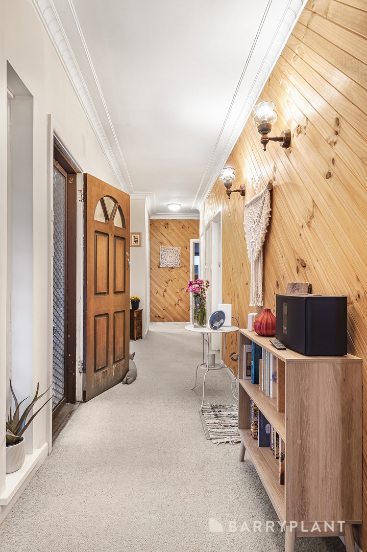 328 Warburton Highway, Wandin North, VIC 3139 - Thumbnail 2 - 20/02/2025