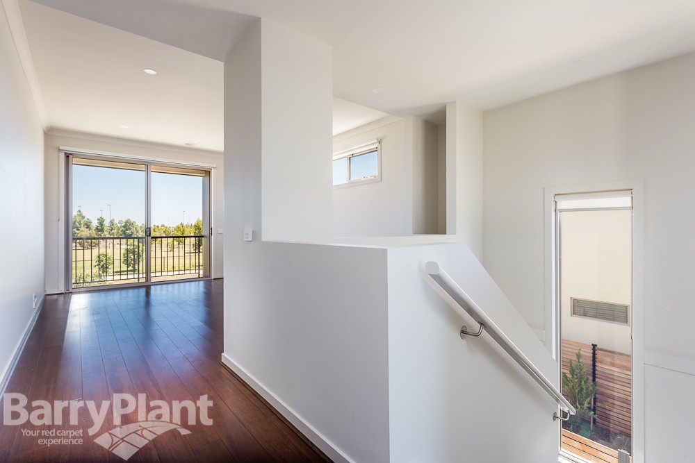 32C Middleton Drive, Point Cook, VIC 3030, Point Cook - Thumbnail 7