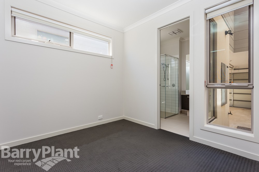 32C Middleton Drive, Point Cook, VIC 3030, Point Cook - Thumbnail 8