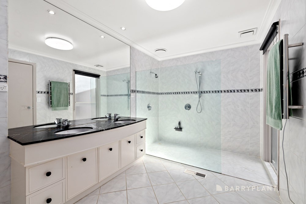 33-35 Curry Road, Park Orchards, VIC 3114, Park Orchards - Thumbnail 5