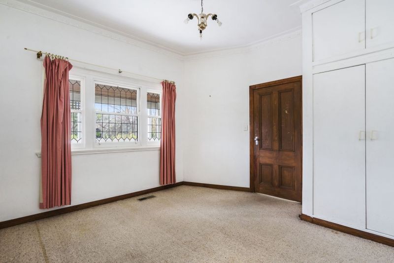 33 Acacia Street, Box Hill, VIC 3128, Box Hill - Thumbnail 6