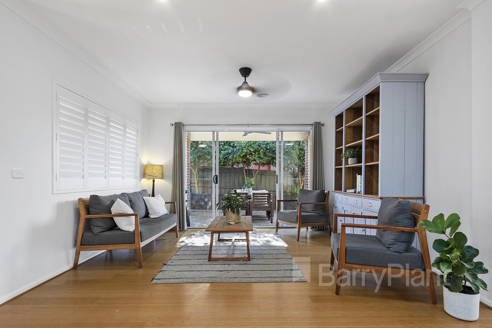 33 Amesbury Avenue, Wantirna, VIC 3152, Wantirna - Thumbnail 2