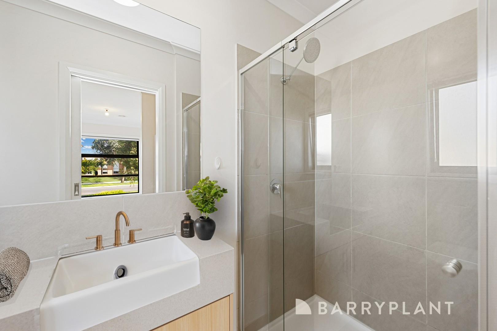 33 Anniversary Avenue, Wyndham Vale, VIC 3024, Wyndham Vale - Thumbnail 3