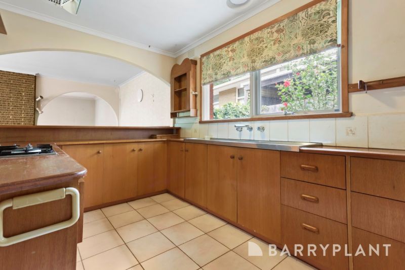 33 Ashleigh Av, Frankston, VIC 3199 - Thumbnail 2 - 01/04/2026