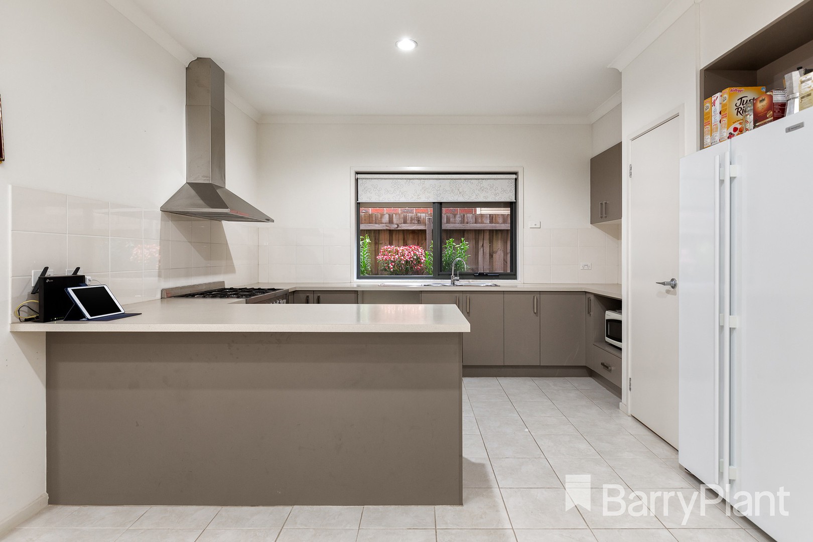 33 Bassett Street, Dandenong, VIC 3175, Dandenong - Thumbnail 4