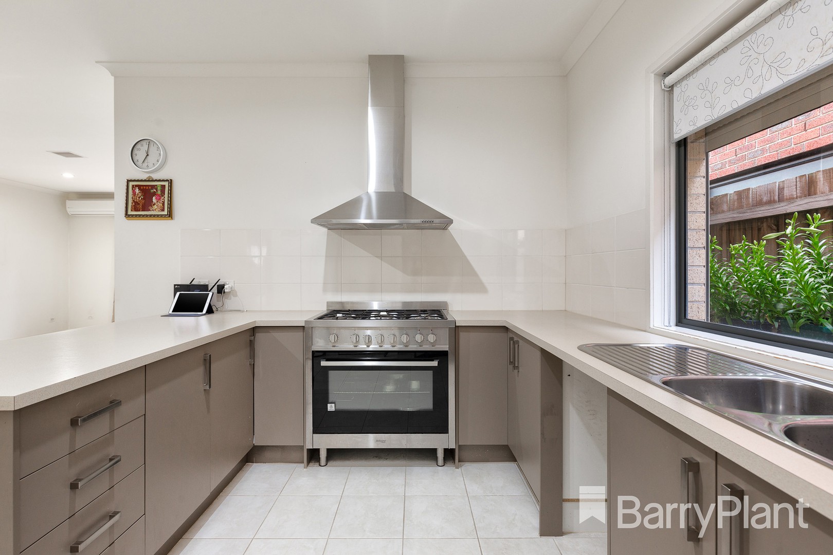 33 Bassett Street, Dandenong, VIC 3175, Dandenong - Thumbnail 5