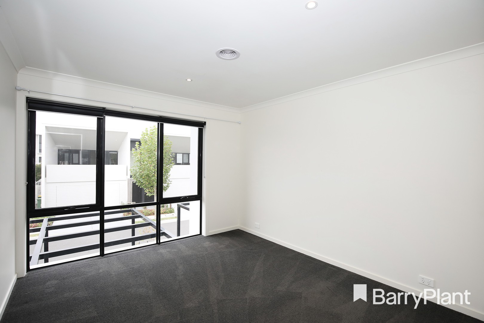33 Belsay Chase, Chirnside Park, VIC 3116, Chirnside Park - Thumbnail 7