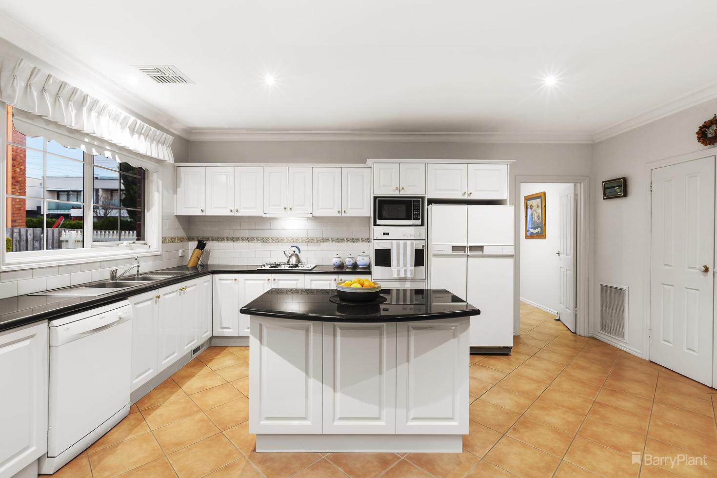 33 Bourke Street, Bulleen, VIC 3105, Bulleen - Thumbnail 4