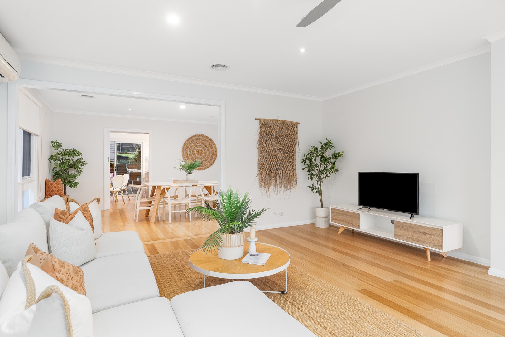 33 Brassey Avenue, Highton, VIC 3216, Highton - Thumbnail 2