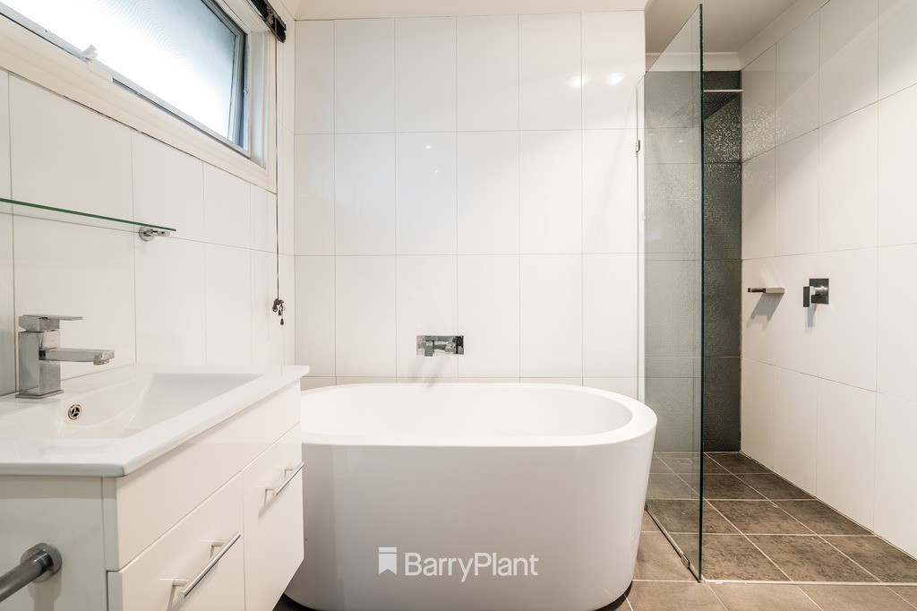 33 Brassey Avenue, Highton, VIC 3216, Highton - Thumbnail 6