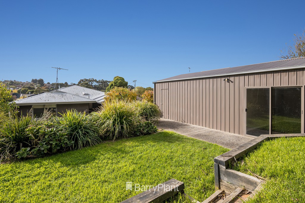 33 Brassey Avenue, Highton, VIC 3216, Highton - Thumbnail 8