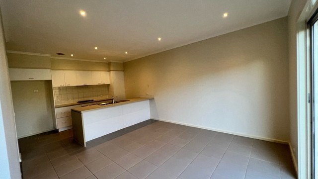 33 Buckhaven Street, Derrimut, VIC 3026, Derrimut - Thumbnail 4