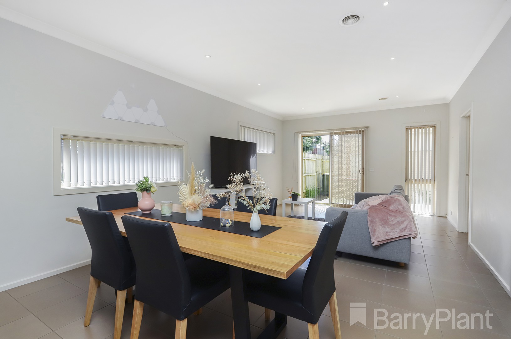33 Callaway Boulevard, Sunshine West, VIC 3020, Sunshine West - Thumbnail 4