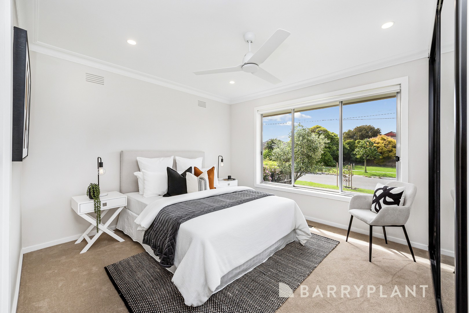 33 Canberra Avenue, Hoppers Crossing, VIC 3029, Hoppers Crossing - Thumbnail 2