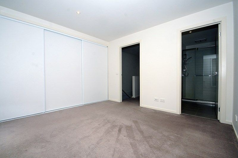 33 Central Park Walk, Cheltenham, VIC 3192, Cheltenham - Thumbnail 5