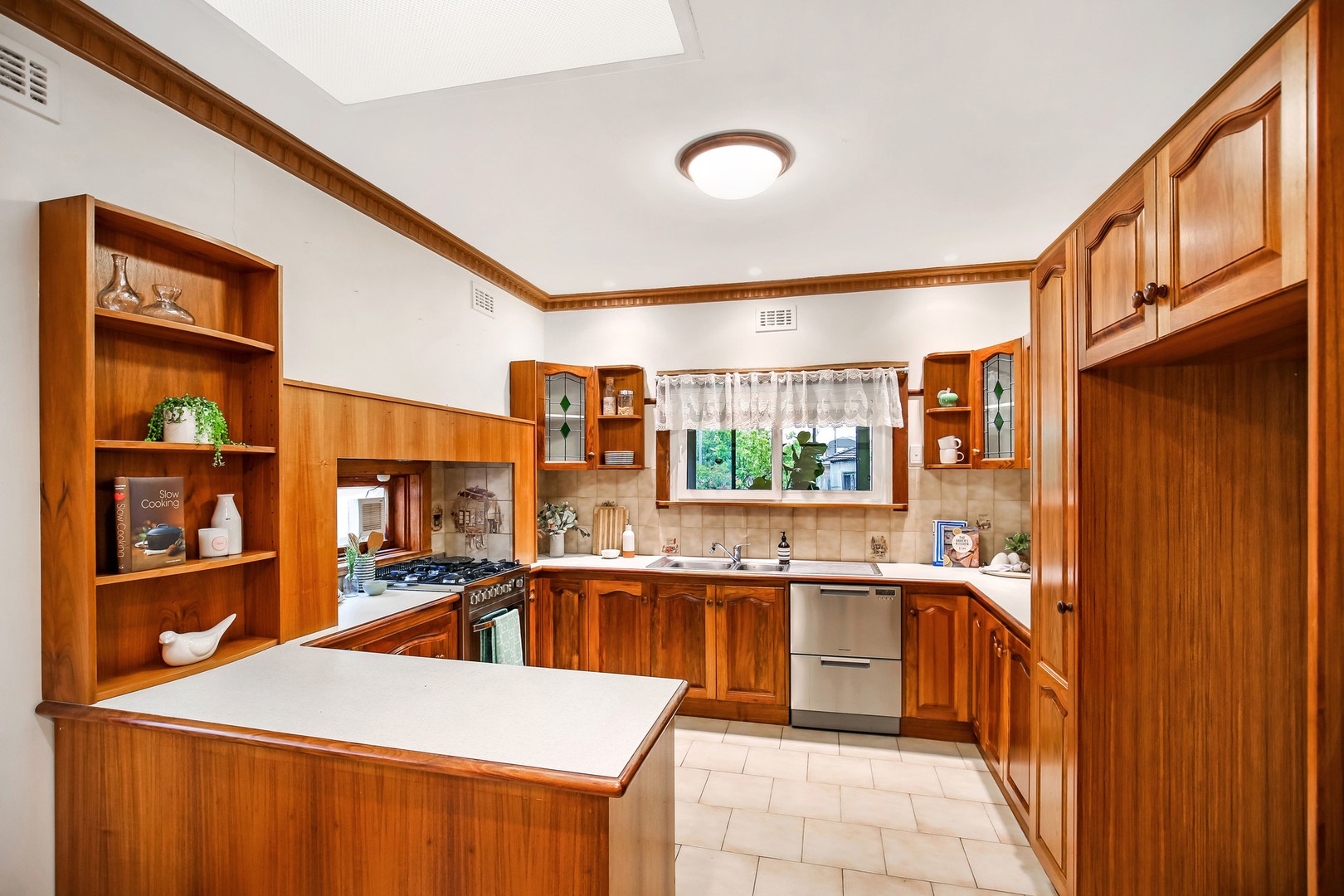 33 Chappell Street, Thomastown, VIC 3074 - Thumbnail 2 - 07/11/2025