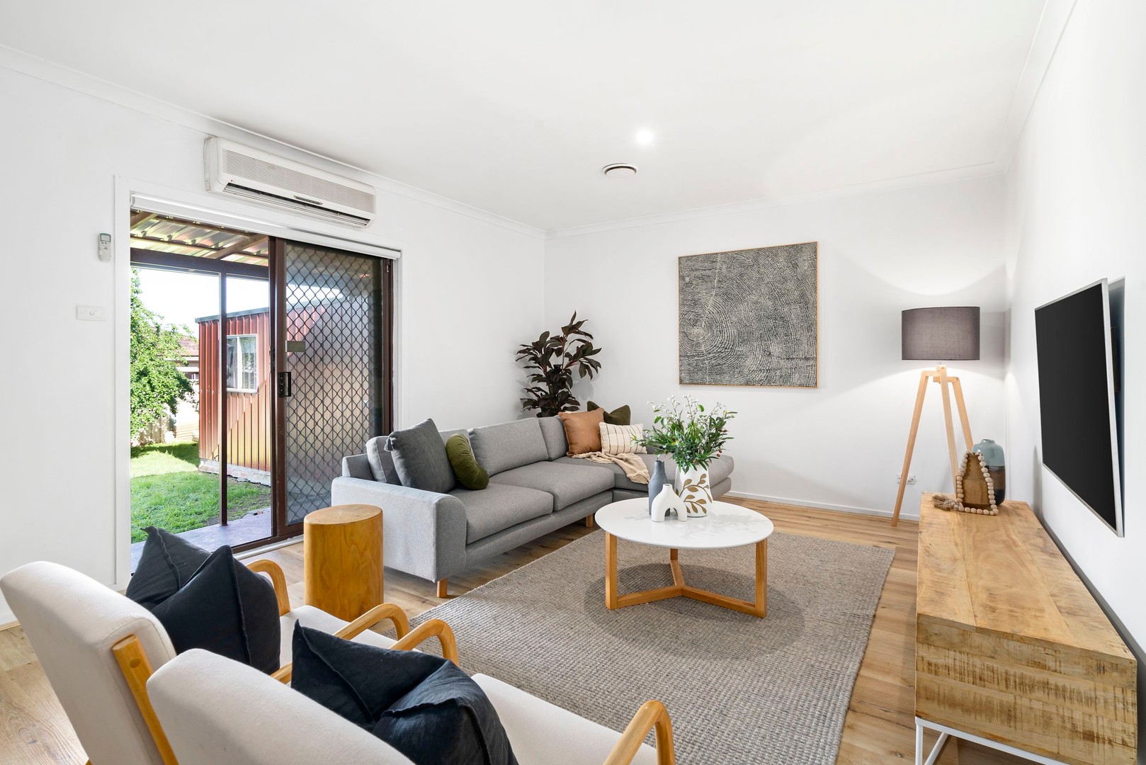 33 Charlbury Grove, St Albans, VIC 3021, St Albans - Thumbnail 5
