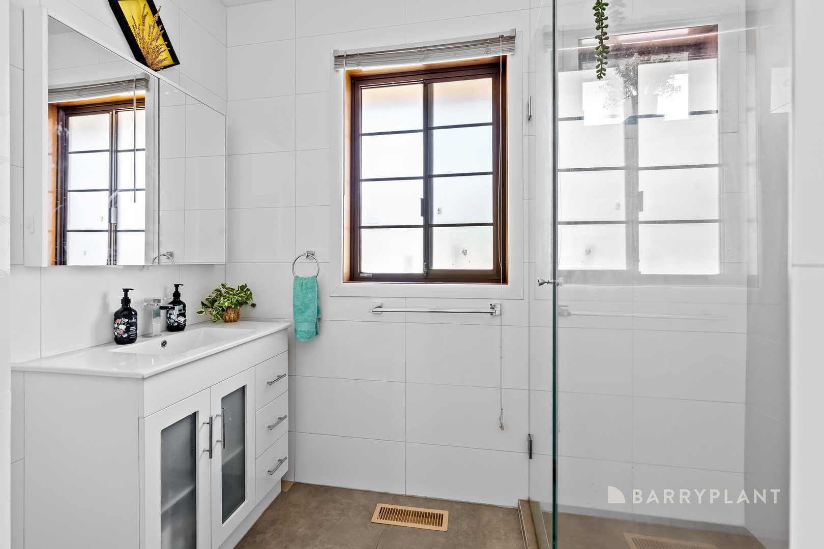 33 Charlton Crescent, Reservoir, VIC 3073, Reservoir - Thumbnail 7