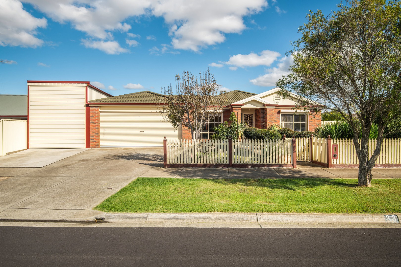 33 Coakley Crescent, Lovely Banks, VIC 3213