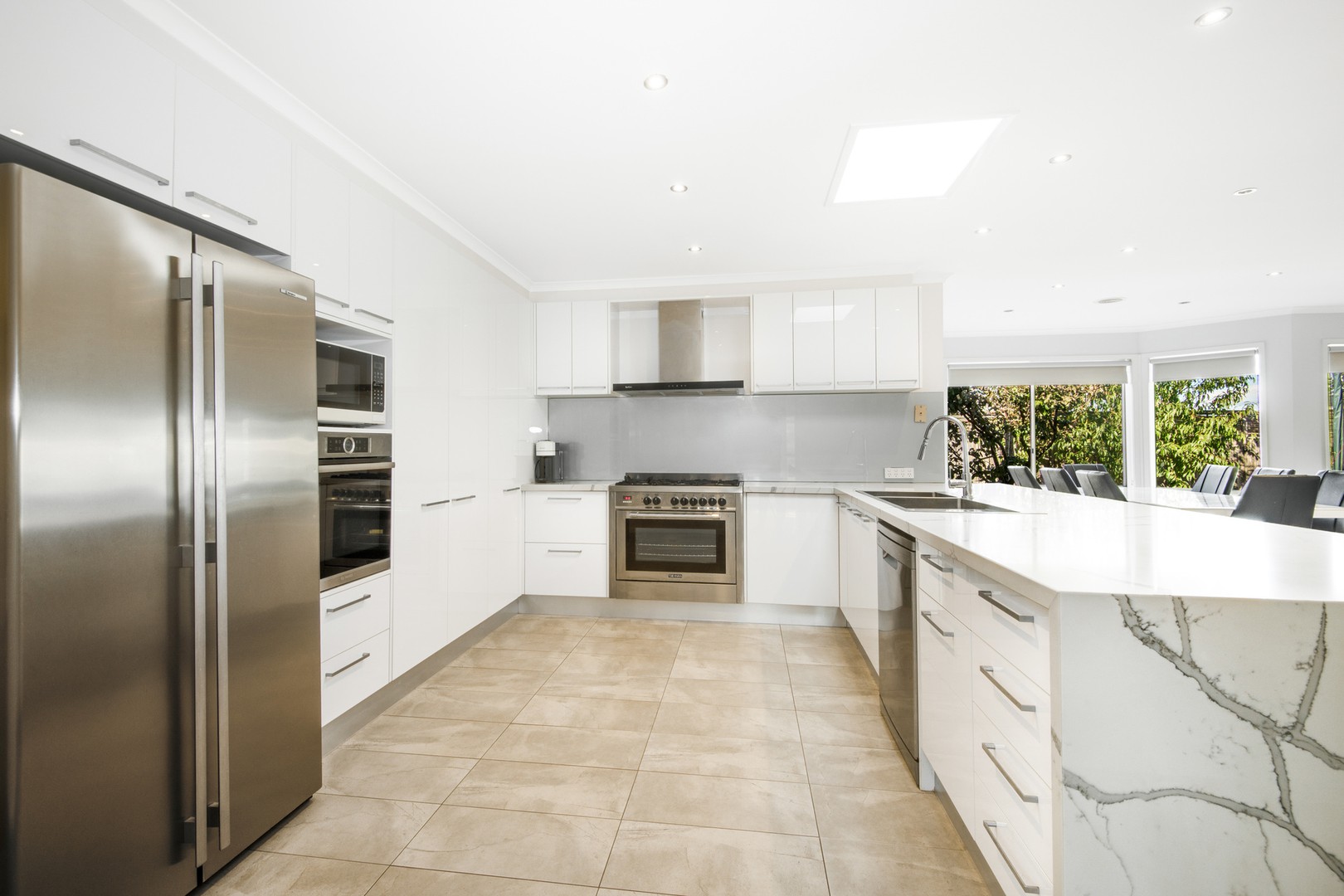 33 Coakley Crescent, Lovely Banks, VIC 3213, Lovely Banks - Thumbnail 2