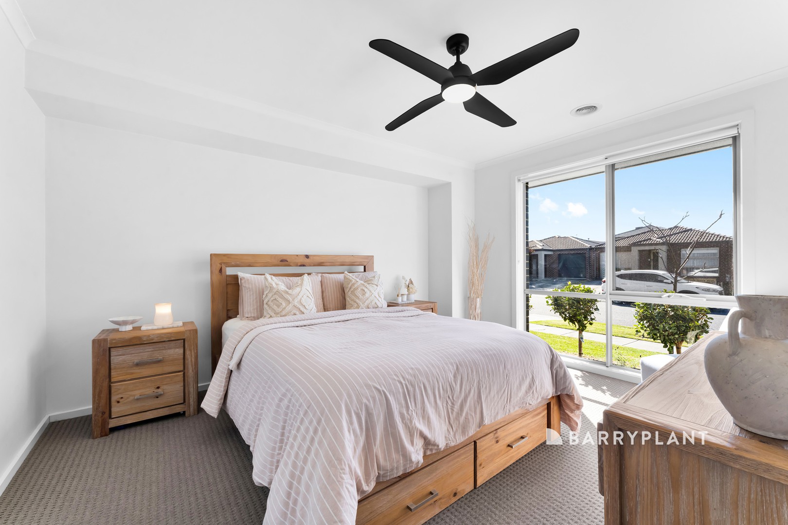 33 Copper Beech Road, Beaconsfield, VIC 3807 - Thumbnail 2 - 18/08/2026