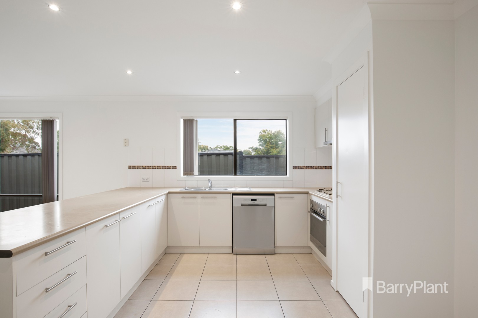33 Coppice StreetMernda, VIC 3754  - Leased, Mernda - Thumbnail 3