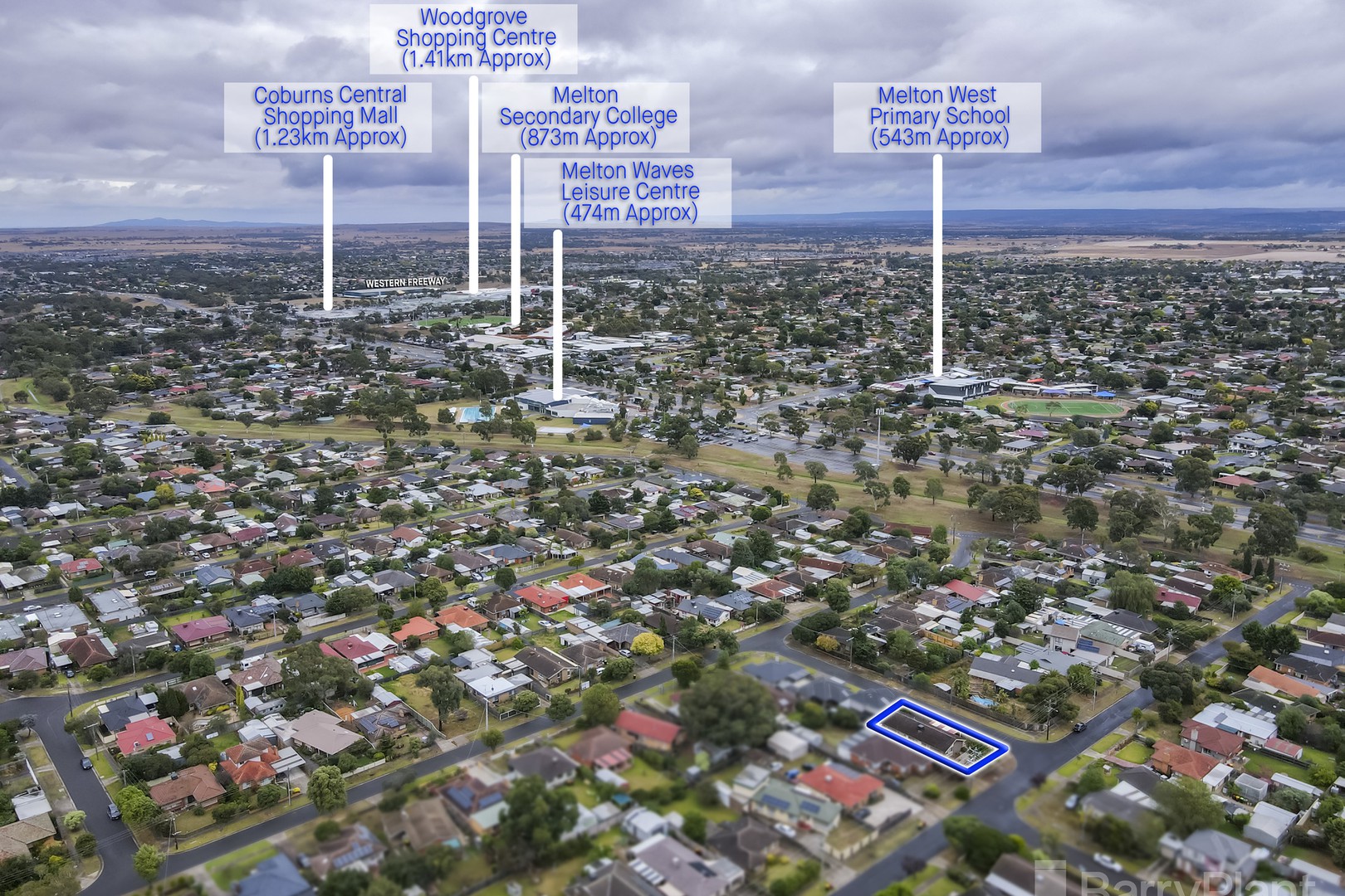 33 Corella Avenue, Melton, VIC 3337, Melton - Thumbnail 2
