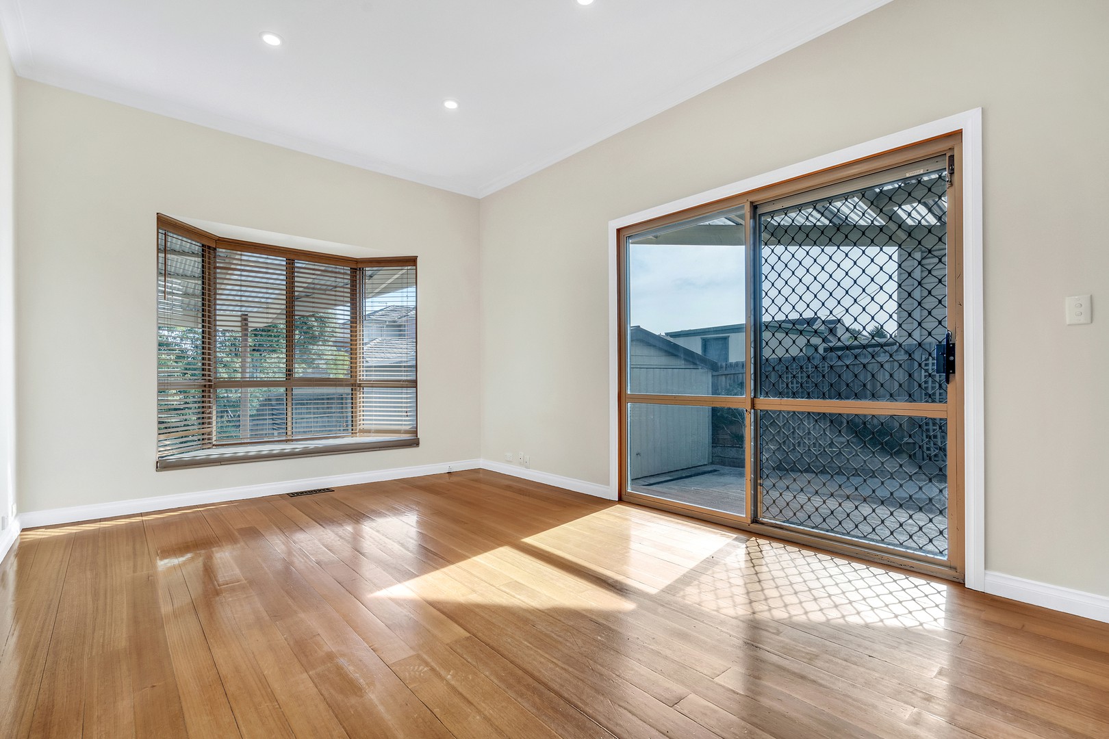 33 Dorrington AvenueReservoir, VIC 3073, Reservoir - Thumbnail 6